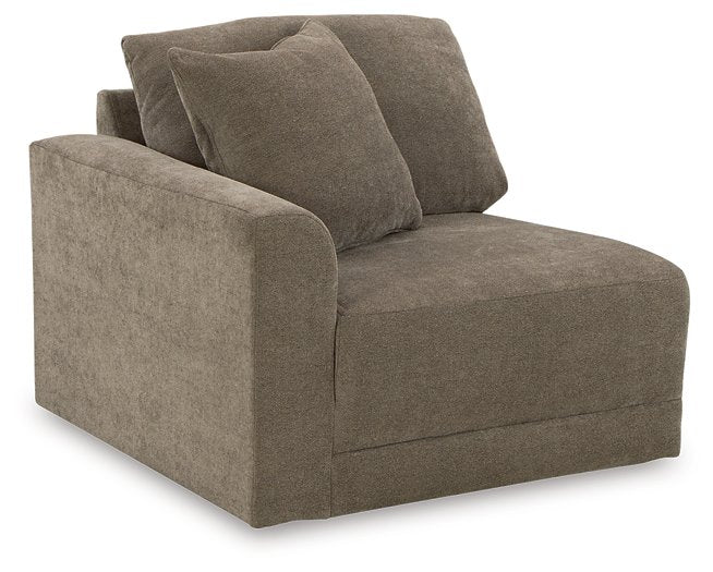 Raeanna 5-Piece Sectional - World Furniture Gallery (Newark, CA)