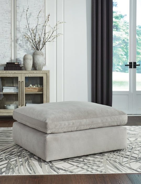 Sophie Oversized Accent Ottoman - World Furniture Gallery (Newark, CA)