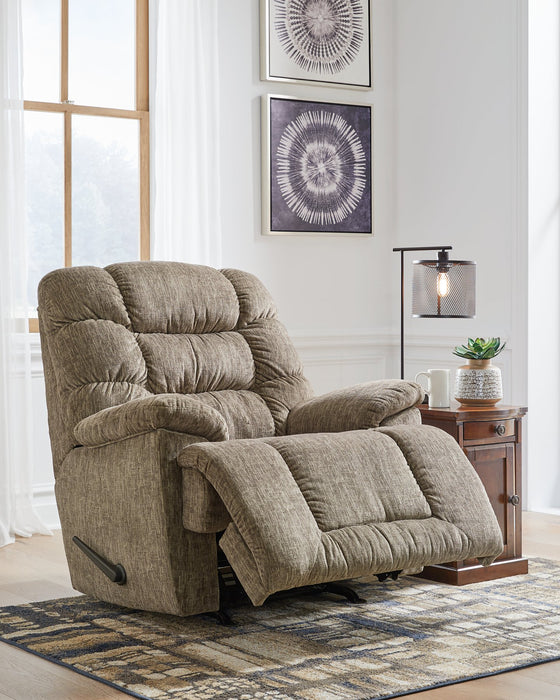 Bridgtrail Recliner - World Furniture Gallery (Newark, CA)