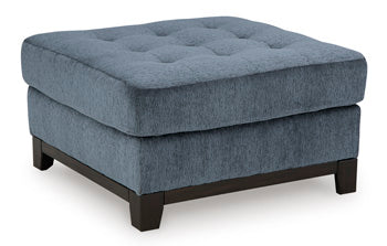 Maxon Place Oversized Accent Ottoman - World Furniture Gallery (Newark, CA)