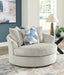 Maxon Place Oversized Swivel Accent Chair - World Furniture Gallery (Newark, CA)