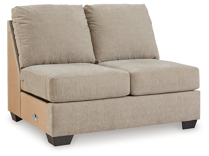 Brogan Bay 3-Piece Sectional with Cuddler - World Furniture Gallery (Newark, CA)