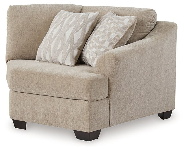 Brogan Bay 3-Piece Sectional with Cuddler - World Furniture Gallery (Newark, CA)