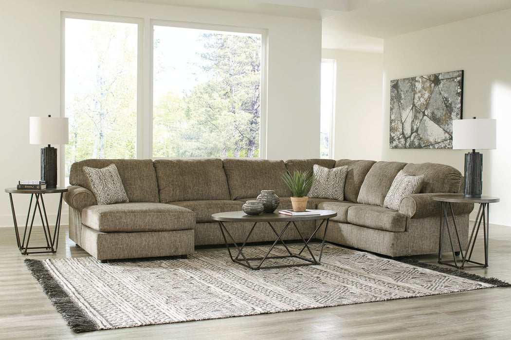 Hoylake 3-Piece Sectional with Chaise - World Furniture Gallery (Newark, CA)