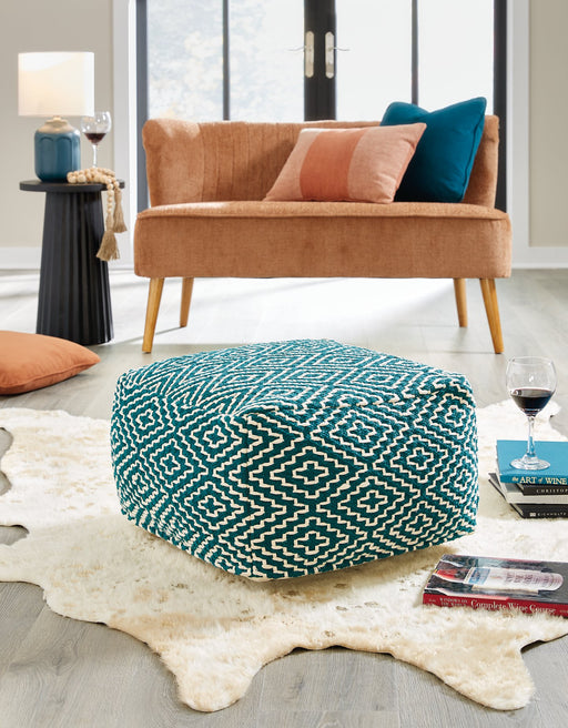 Brynnsen Pouf - World Furniture Gallery (Newark, CA)