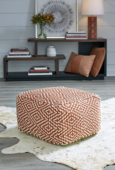 Brynnsen Pouf - World Furniture Gallery (Newark, CA)