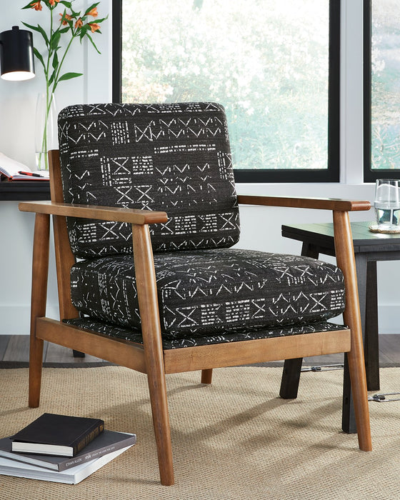 Bevyn Accent Chair - World Furniture Gallery (Newark, CA)