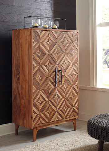 Gabinwell Accent Cabinet - World Furniture Gallery (Newark, CA)