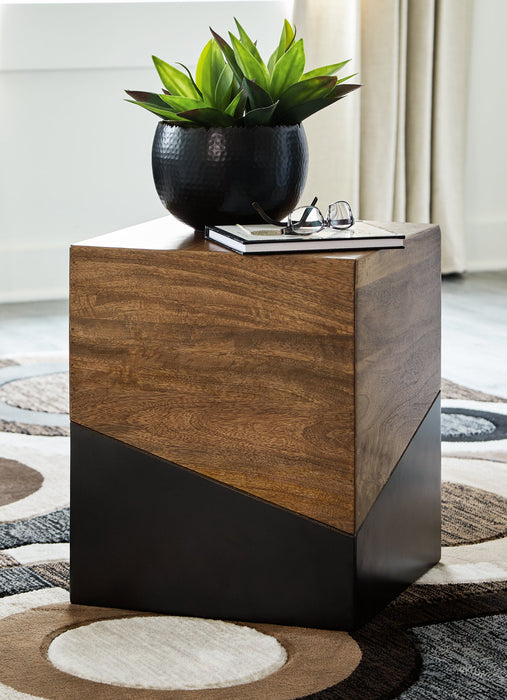 Trailbend Accent Table - World Furniture Gallery (Newark, CA)