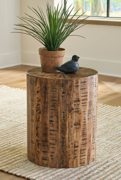 Reymore Accent Table - World Furniture Gallery (Newark, CA)