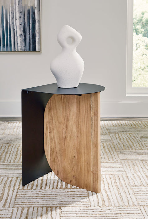 Ladgate Accent Table - World Furniture Gallery (Newark, CA)