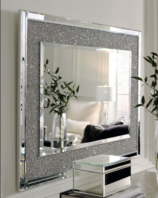 Kingsleigh Accent Mirror - World Furniture Gallery (Newark, CA)