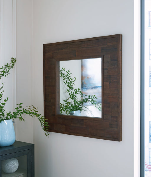 Hensington Accent Mirror - World Furniture Gallery (Newark, CA)