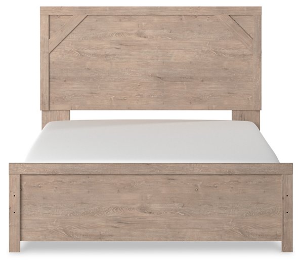 Senniberg Bed - World Furniture Gallery (Newark, CA)