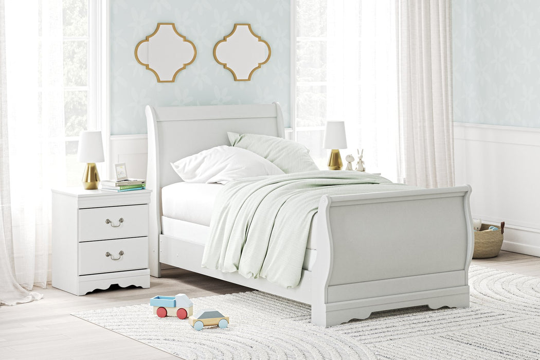 Anarasia Bedroom Set - World Furniture Gallery (Newark, CA)