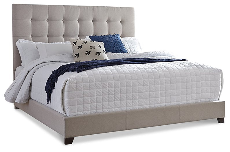 Dolante Upholstered Bed - World Furniture Gallery (Newark, CA)