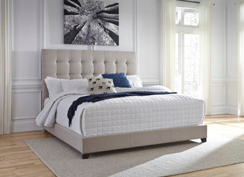 Dolante Upholstered Bed - World Furniture Gallery (Newark, CA)