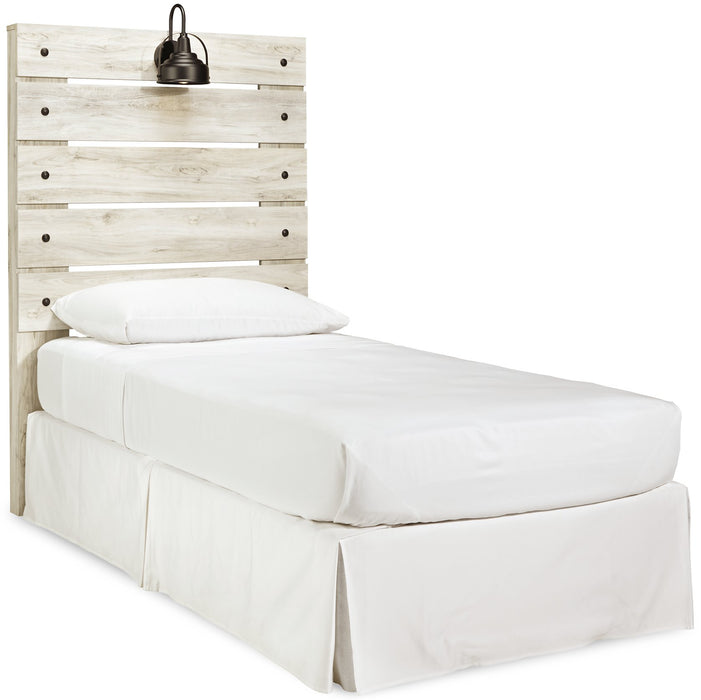 Cambeck Bed - World Furniture Gallery (Newark, CA)