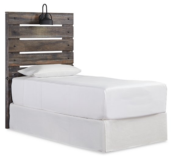 Drystan Bed - World Furniture Gallery (Newark, CA)