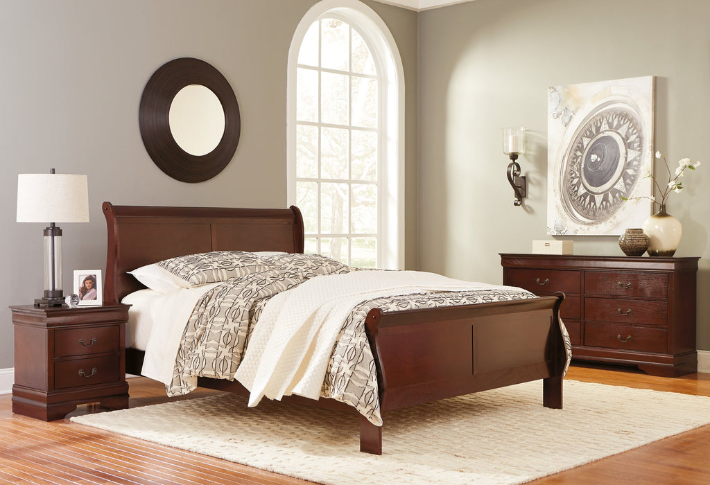 Alisdair Bedroom Set - World Furniture Gallery (Newark, CA)