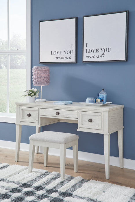 Robbinsdale Mirrored Vanity with Bench - World Furniture Gallery (Newark, CA)