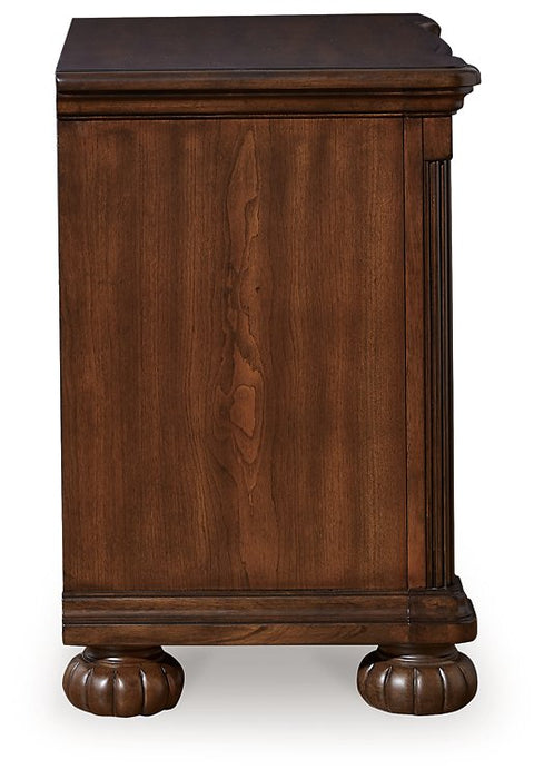 Lavinton Nightstand - World Furniture Gallery (Newark, CA)