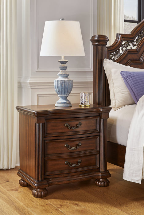 Lavinton Nightstand - World Furniture Gallery (Newark, CA)