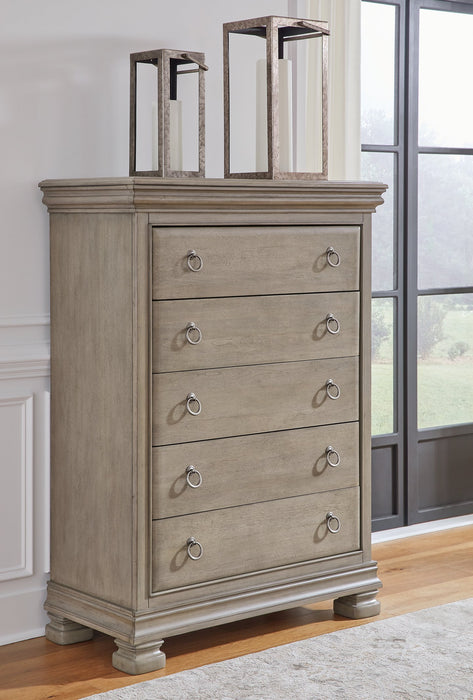 Lexorne Chest of Drawers - World Furniture Gallery (Newark, CA)