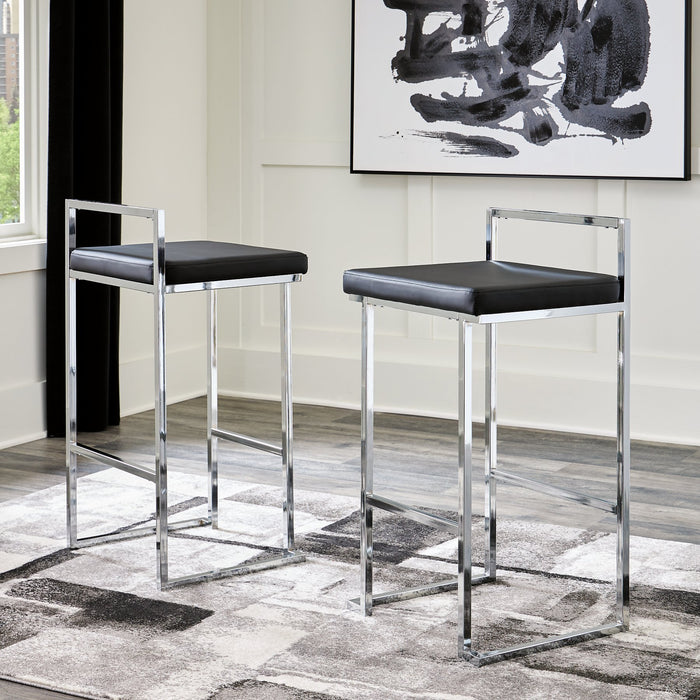 Madanere Bar Height Bar Stool - World Furniture Gallery (Newark, CA)