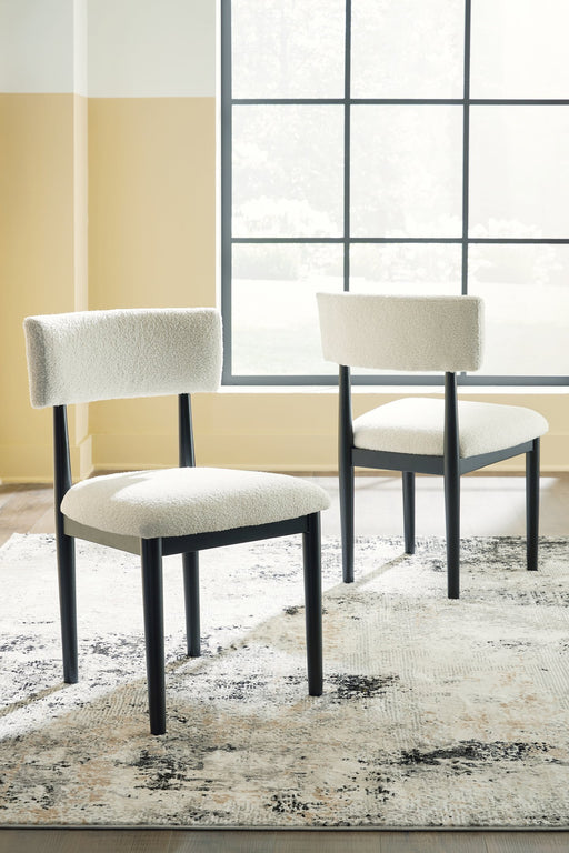 Xandrum Dining Chair - World Furniture Gallery (Newark, CA)