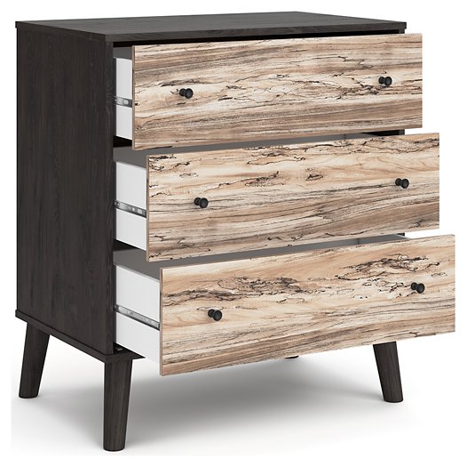 Lannover Chest of Drawers - World Furniture Gallery (Newark, CA)