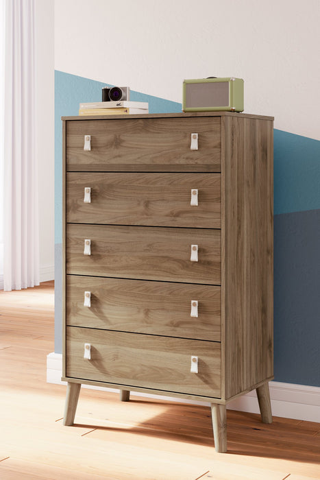 Aprilyn Chest of Drawers - World Furniture Gallery (Newark, CA)