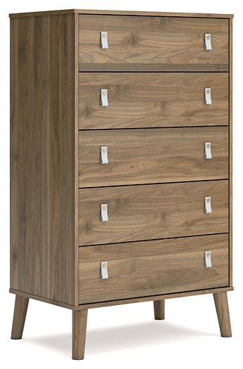 Aprilyn Chest of Drawers - World Furniture Gallery (Newark, CA)