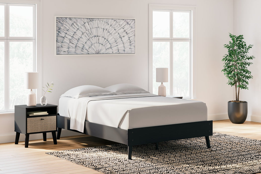 Charlang Full Panel Bed - World Furniture Gallery (Newark, CA)