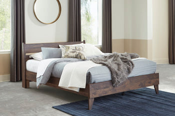 Calverson Panel Bed - World Furniture Gallery (Newark, CA)