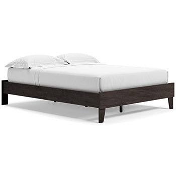 Piperton Bed - World Furniture Gallery (Newark, CA)