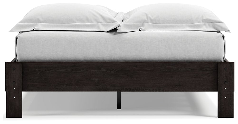 Piperton Panel Bed - World Furniture Gallery (Newark, CA)