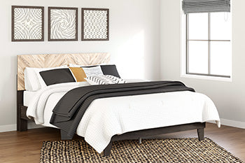 Piperton Panel Bed - World Furniture Gallery (Newark, CA)