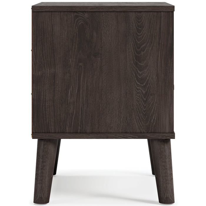 Piperton Nightstand - World Furniture Gallery (Newark, CA)