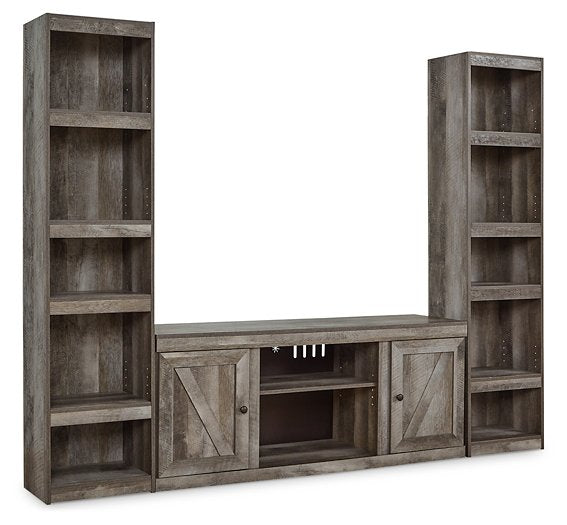 Wynnlow 3-Piece Entertainment Center - World Furniture Gallery (Newark, CA)