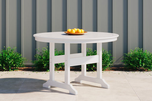 Crescent Luxe Outdoor Dining Table - World Furniture Gallery (Newark, CA)