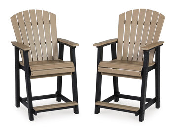 Fairen Trail Outdoor Counter Height Bar Stool (Set of 2) - World Furniture Gallery (Newark, CA)