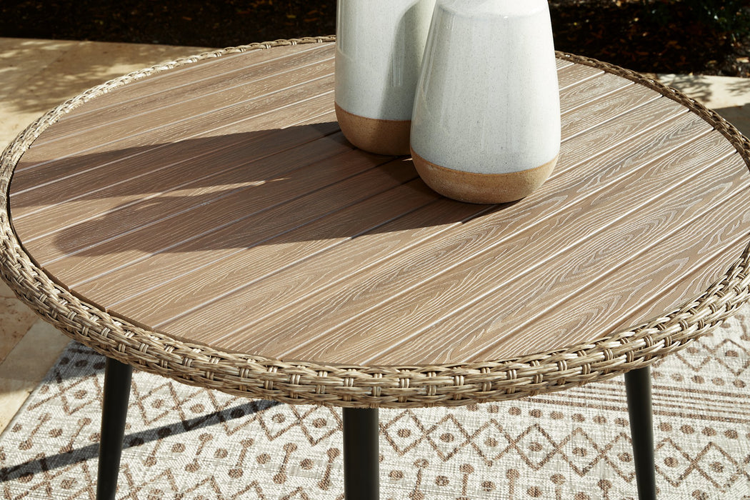 Amaris Outdoor Dining Table - World Furniture Gallery (Newark, CA)