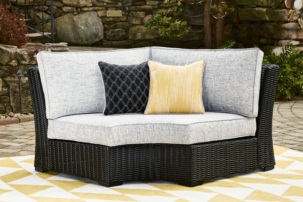 Beachcroft Outdoor Sectional - World Furniture Gallery (Newark, CA)