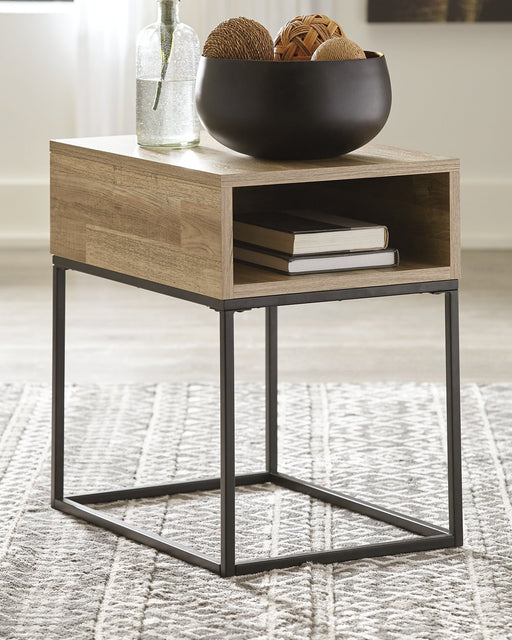 Gerdanet End Table - World Furniture Gallery (Newark, CA)