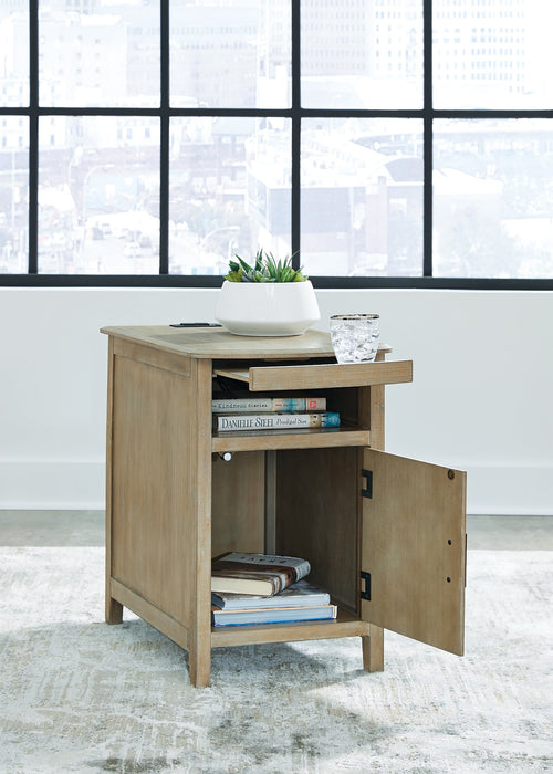 Devonsted Chairside End Table - World Furniture Gallery (Newark, CA)