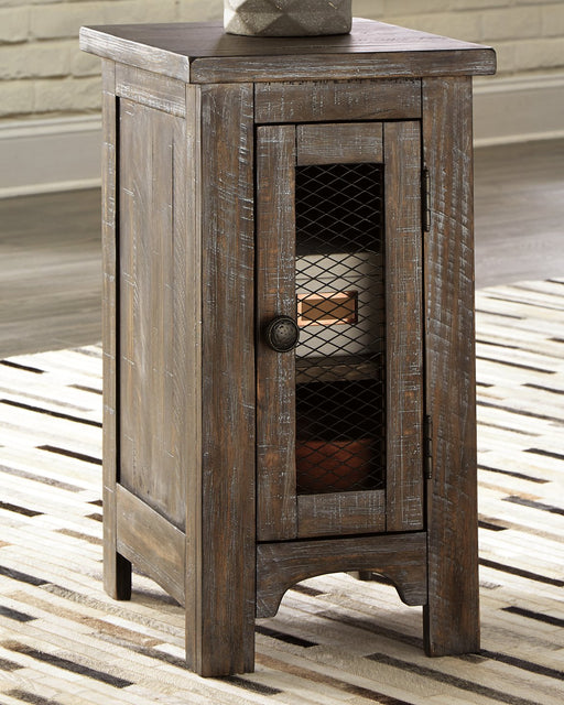 Danell Ridge Chairside End Table - World Furniture Gallery (Newark, CA)