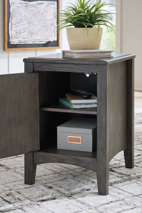 Montillan Chairside End Table - World Furniture Gallery (Newark, CA)