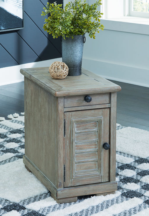 Moreshire Chairside End Table - World Furniture Gallery (Newark, CA)