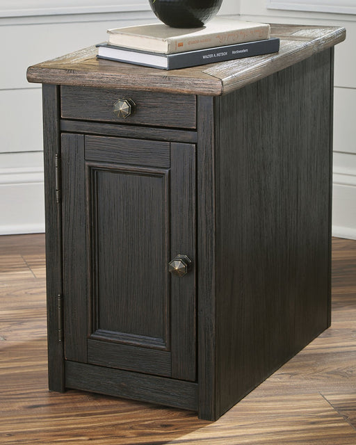 Tyler Creek Chairside End Table with USB Ports & Outlets - World Furniture Gallery (Newark, CA)